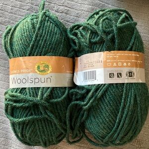 Lion Brand Woolspun Yarn - Green